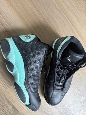 Jordan Men's Black and Teal Retro Basketball Sneakers